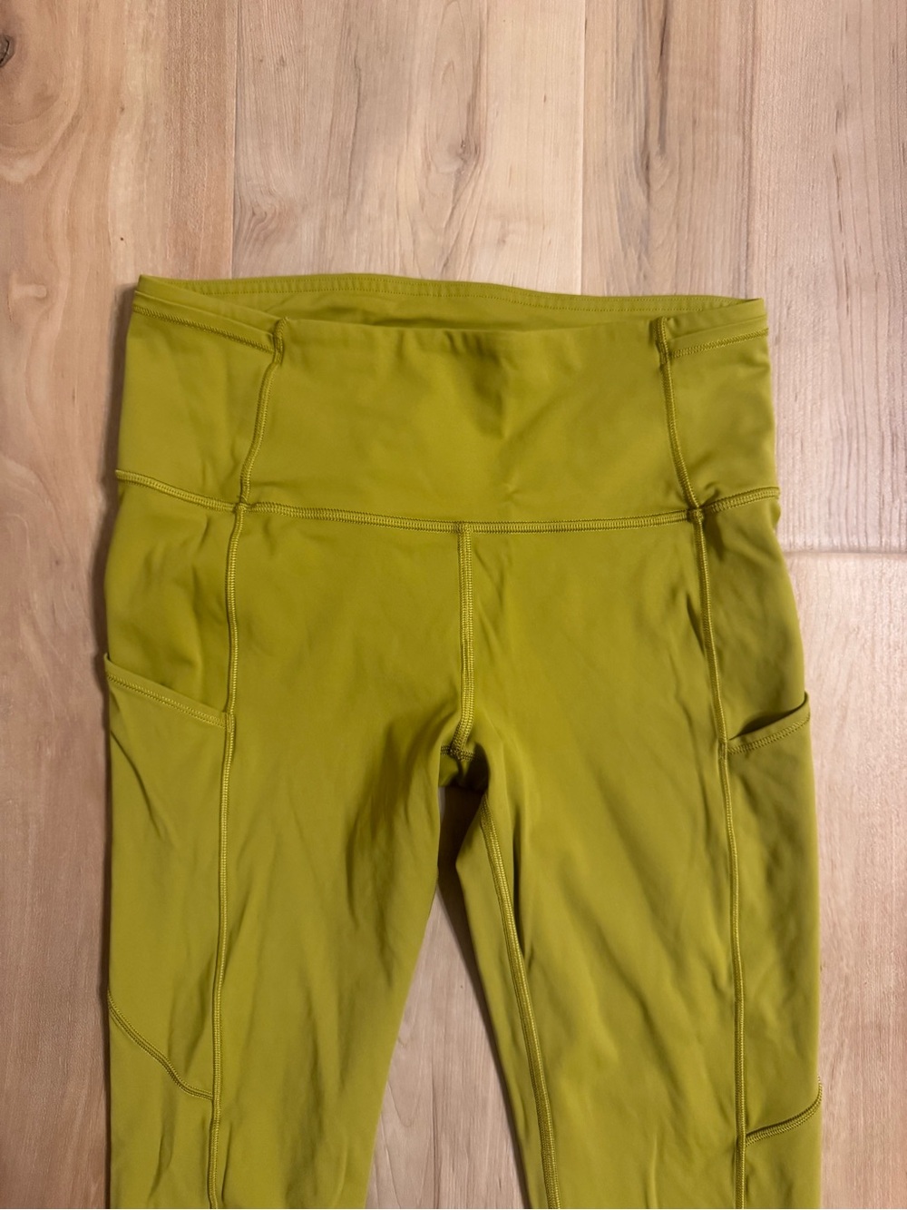 Lululemon Fast and Free Tight II Size 6 - Picture 9 of 12